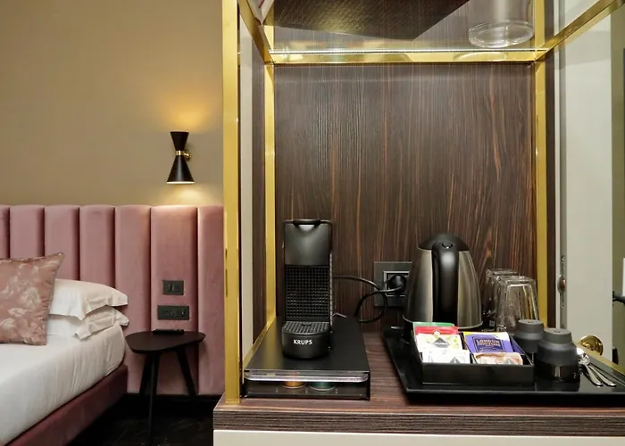 בית הארחה Bq House Colosseo Luxury 4*